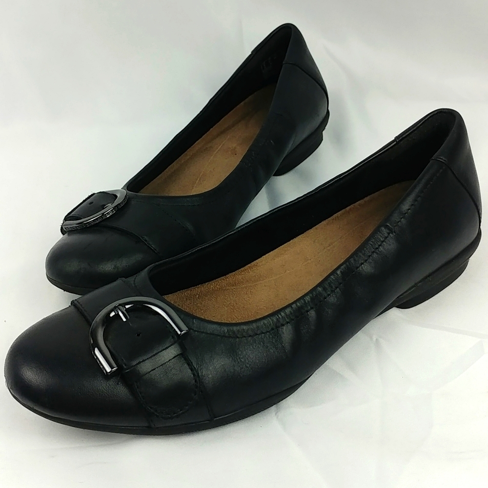 CLARKS Unstructured Neenah Lark Black Leather Buckle Flats